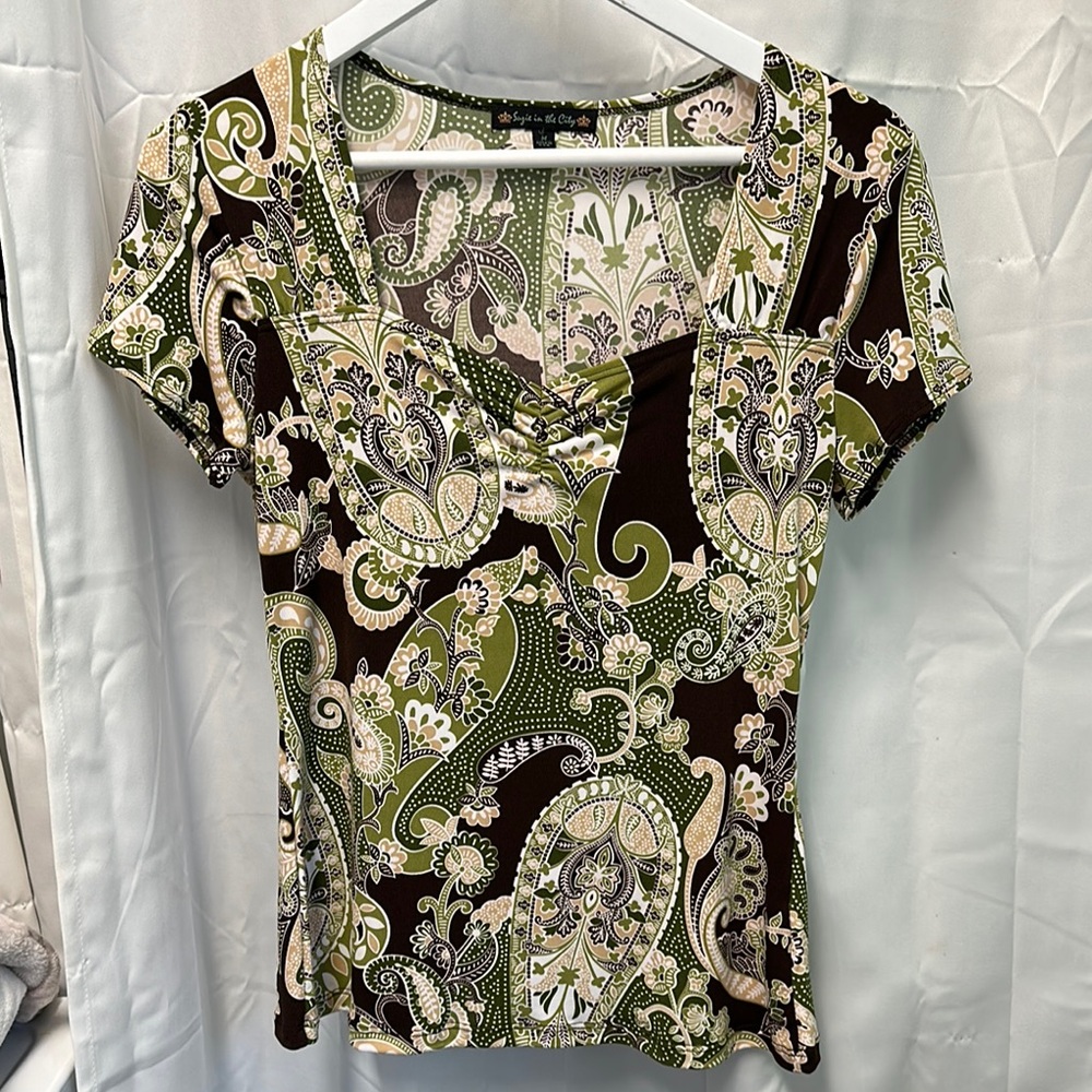 Green and Brown Paisley Sweetheart Neck Blouse